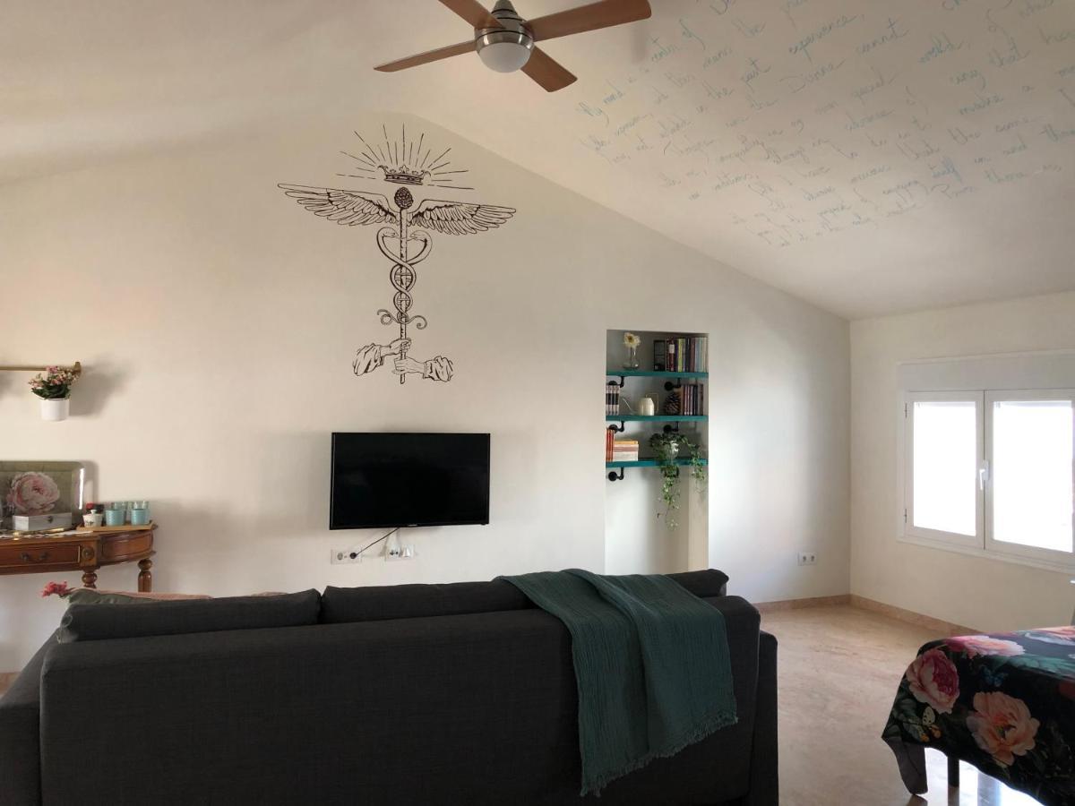 Lovely 1-Bedroom Loft Near Ronda 阿里亚特 外观 照片