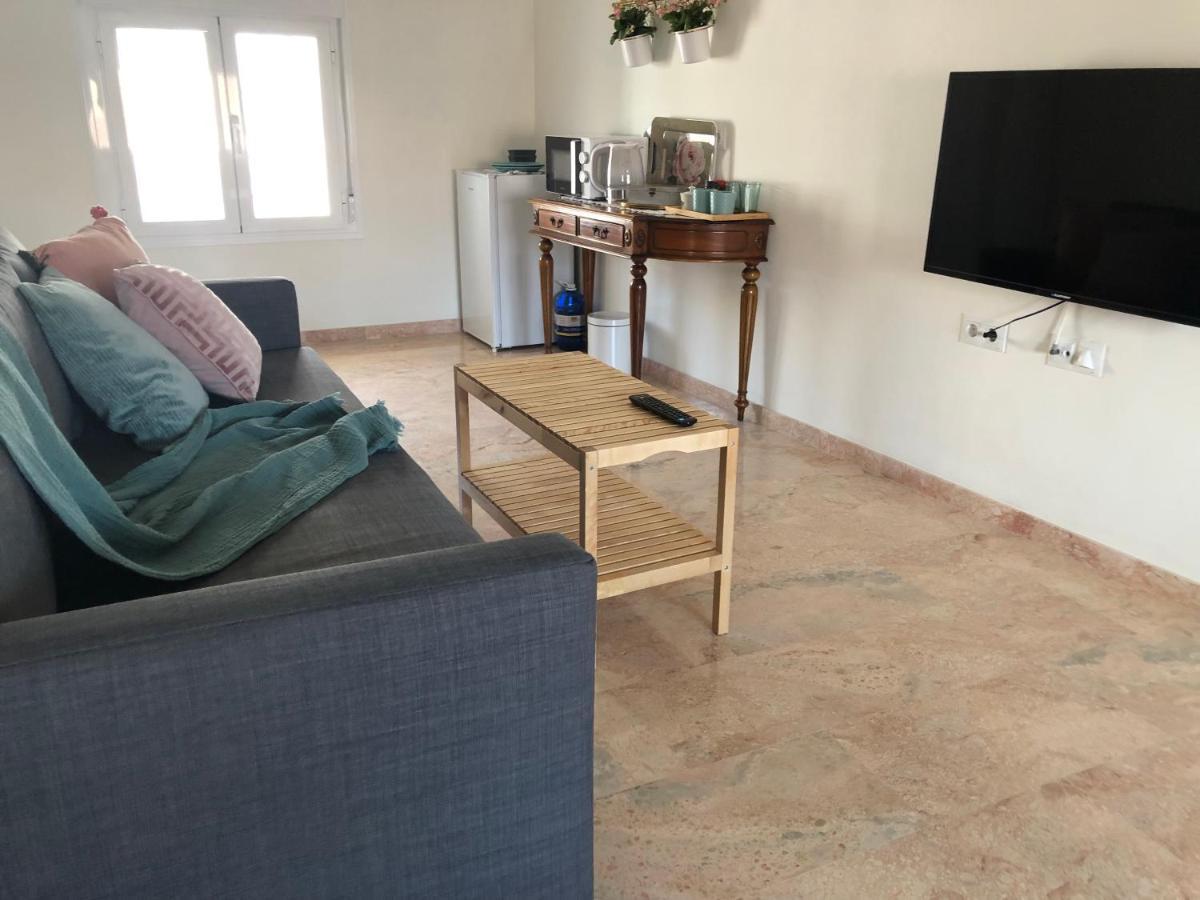 Lovely 1-Bedroom Loft Near Ronda 阿里亚特 外观 照片